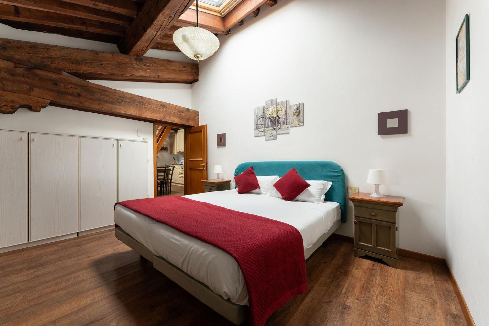 Apartments Close To Duomo Florenz Zimmer foto